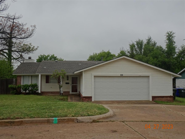 830 Douglas Dr