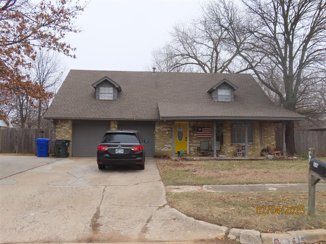 1515 Oakhurst Ave