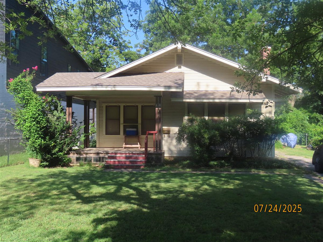 818 S Pickard Ave