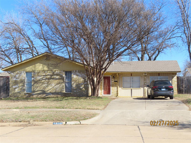 1411 Princeton Cir