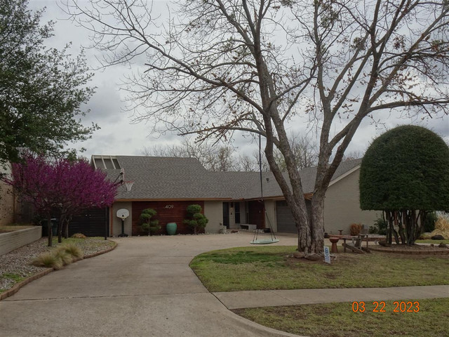 409 Woodbine Cir