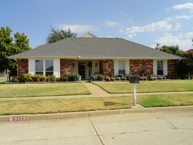 3123 Tall Oaks Cir