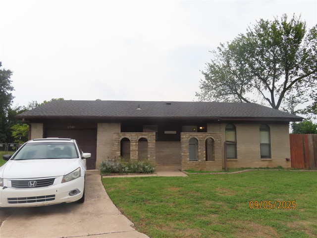 1740 Brandon Cir