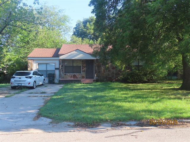 321 W Johnson St
