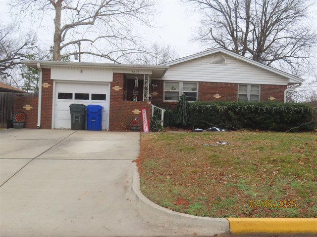 1517 Parkview Ter