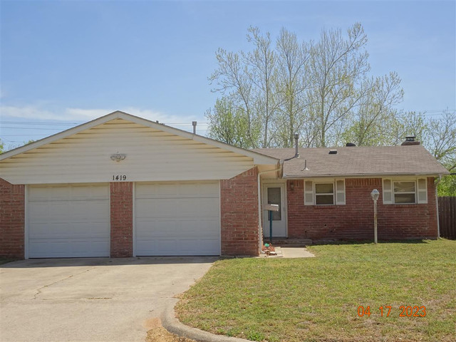 1419 Pecan Ave