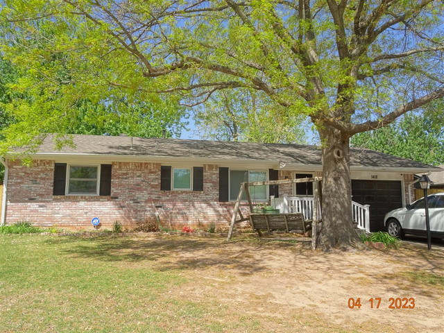 1418 Pecan Ave