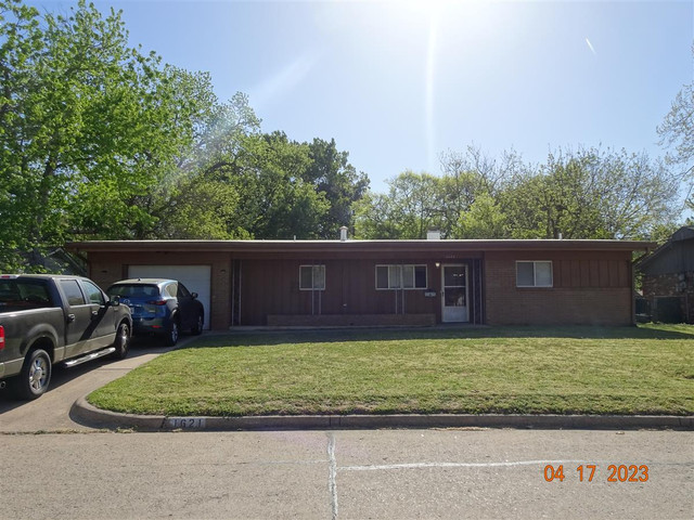 1621 Cinderella Ave