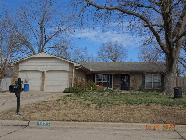 1825 Logan Dr