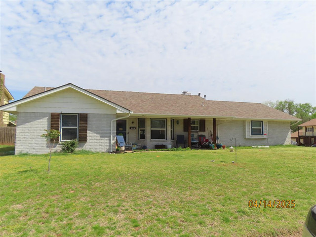 323 Willow Creek Cir