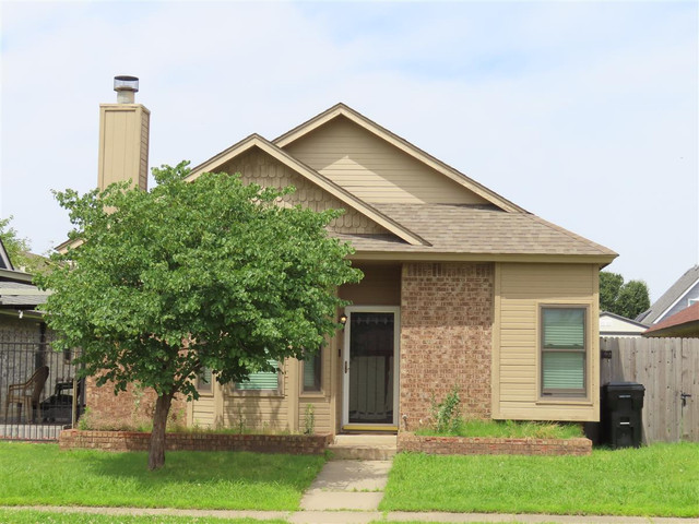 2131 Lonnie Ln