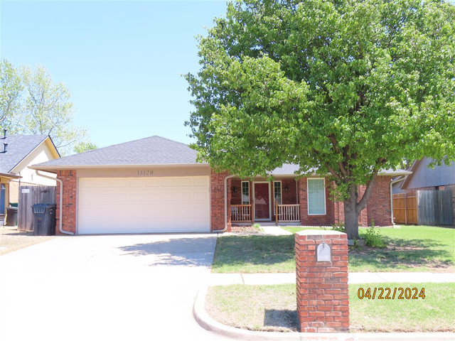 13120 Moccasin Ln
