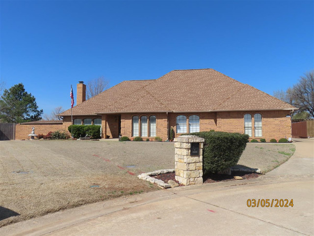 11213 Kingsgate Dr