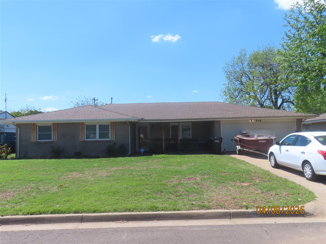 210 Kelly Dr