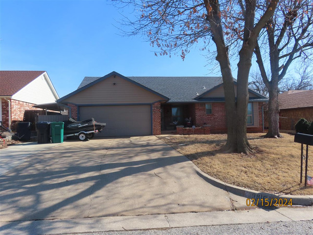 9816 Hillcrest Dr