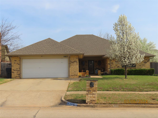 11612 Mackel Dr