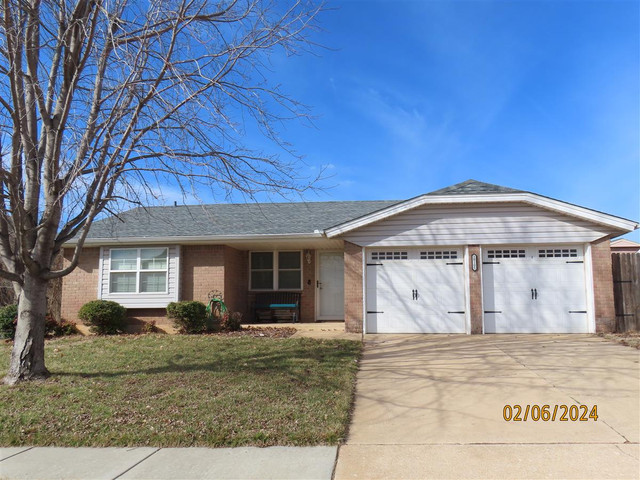10105 S Klein Ave