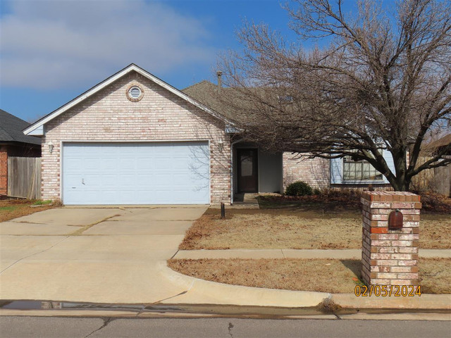 1137 SW 100th Ter