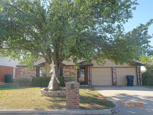 3224 SW 95th St