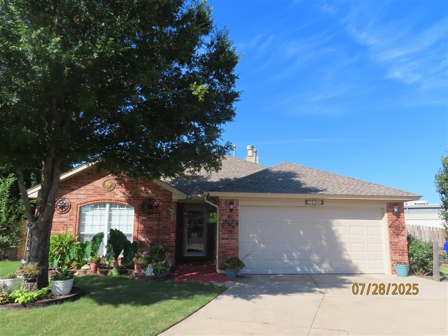 1404 Buena Vista Cir