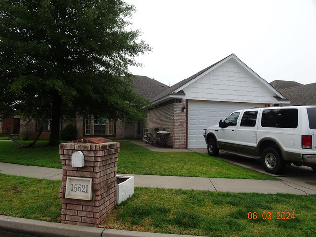 15621 Sandstone Ter