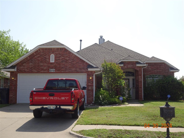 12408 Village Ln