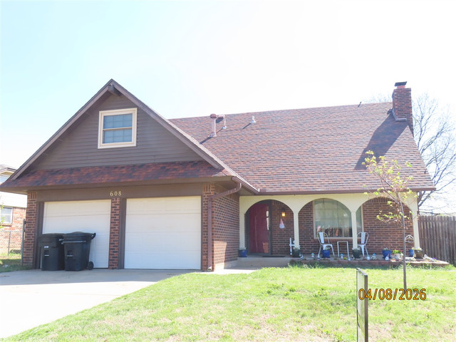 608 S Patterson Dr