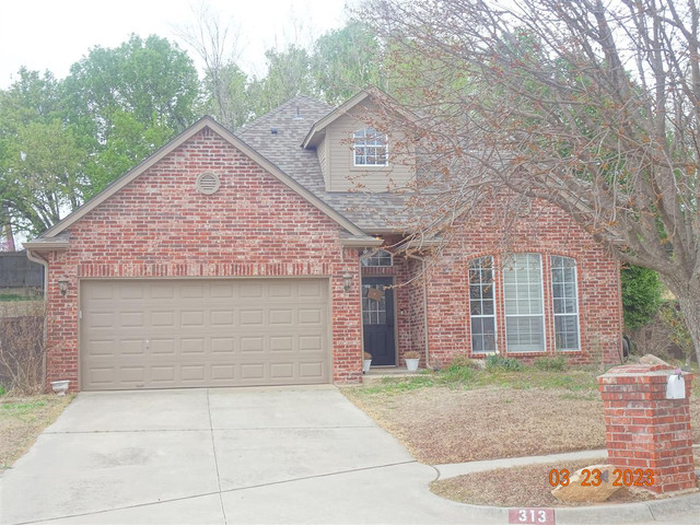 313 Victory Ct