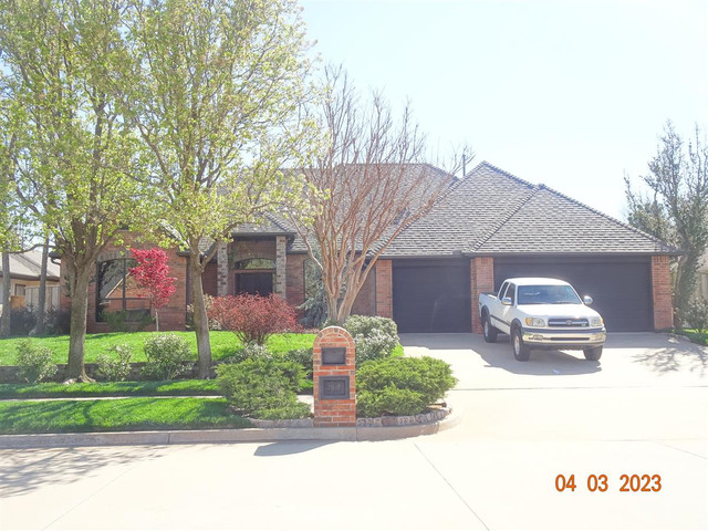 617 Trisha Ln