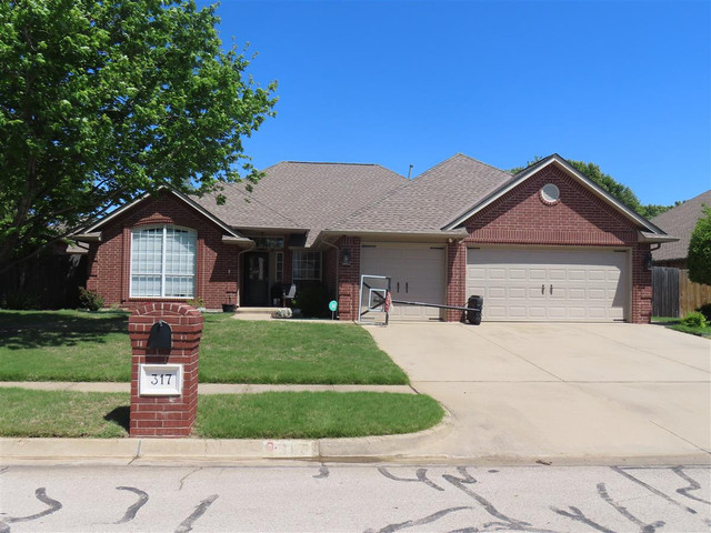317 Paxton Ct