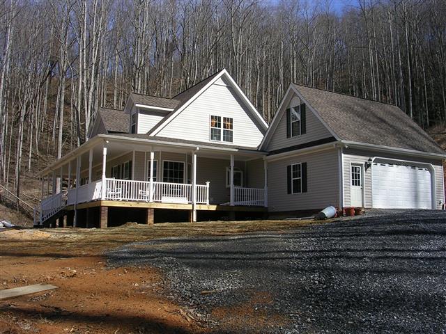 A picture of the property located at 59 SPRING HOLLOW LN, FAIRVIEW NC 28730.