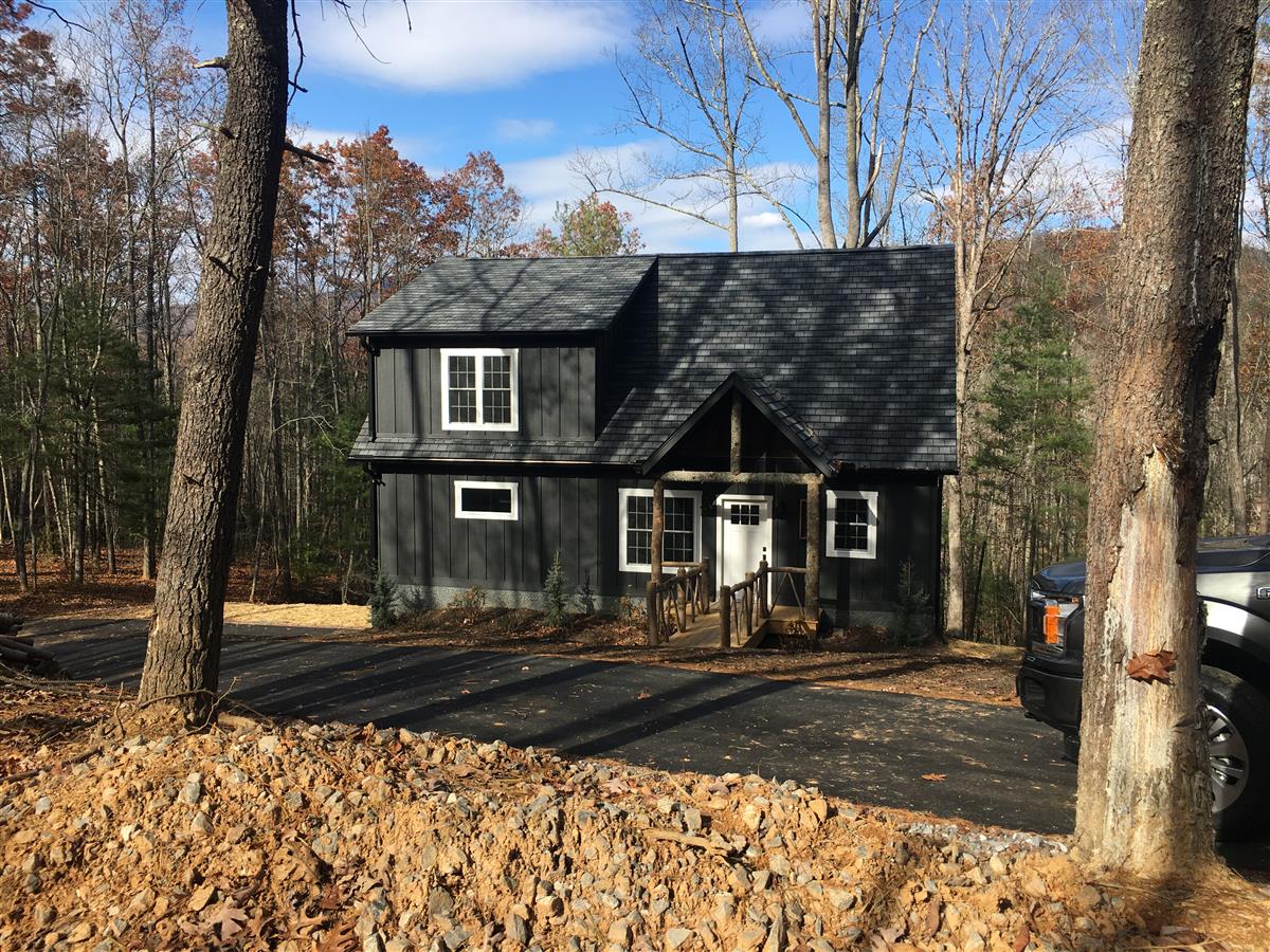 A picture of the property located at 103 GARREN SHADY WAY, FAIRVIEW NC 28730.