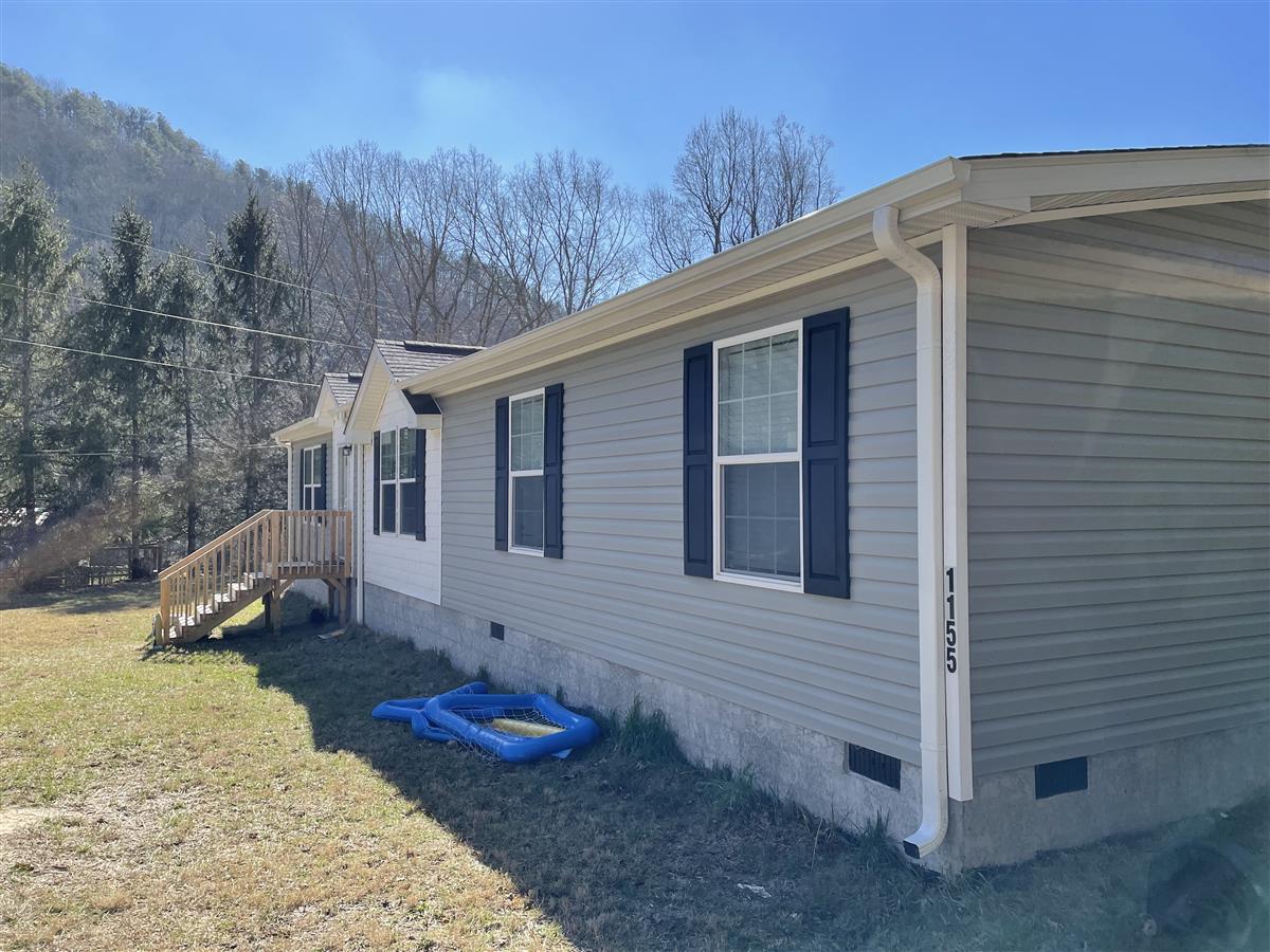 A picture of the property located at 1155 OLD FORT RD, FAIRVIEW NC 28730.