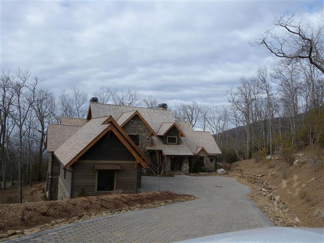 A picture of the property located at 1 GREEN KNOB TRL, FAIRVIEW NC 28730.