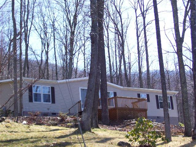 A picture of the property located at 108 ONEIL CIR, SWANNANOA NC 28778.