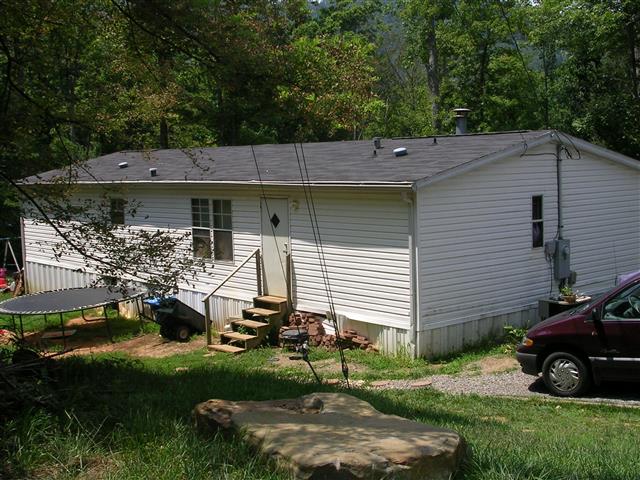 A picture of the property located at 81 ONEIL CIR, SWANNANOA NC 28778.