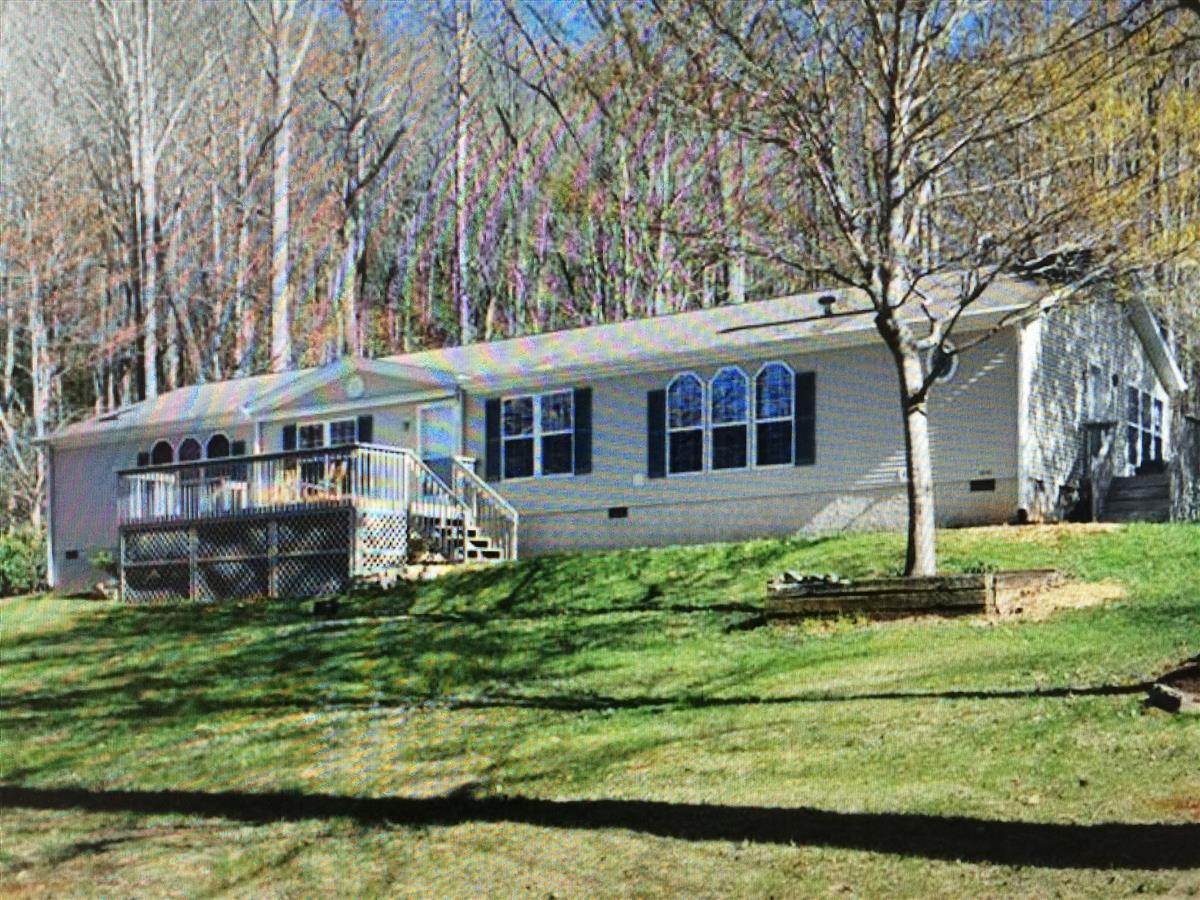 A picture of the property located at 90 ONEIL CIR, SWANNANOA NC 28778.