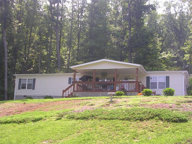 A picture of the property located at 82 ONEIL CIR, SWANNANOA NC 28778.