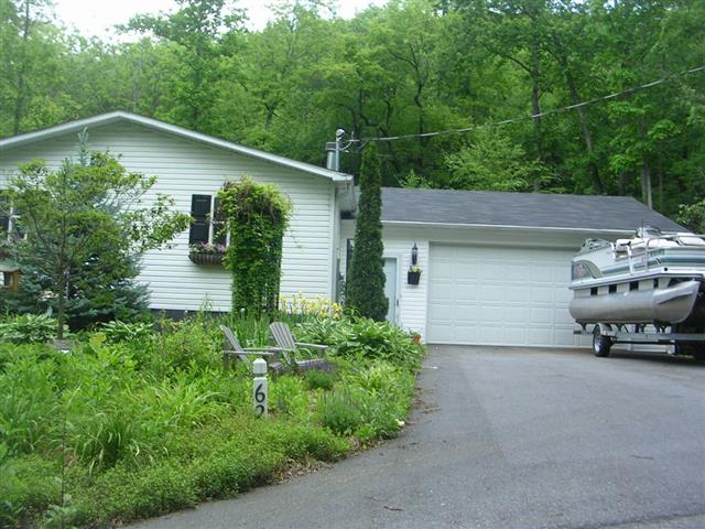 A picture of the property located at 62 ONEIL CIR, SWANNANOA NC 28778.