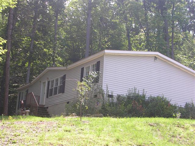 A picture of the property located at 72 ONEIL CIR, SWANNANOA NC 28778.