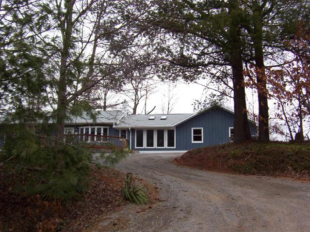 A picture of the property located at 124 MOCKINGBIRD RD, SWANNANOA NC 28778.