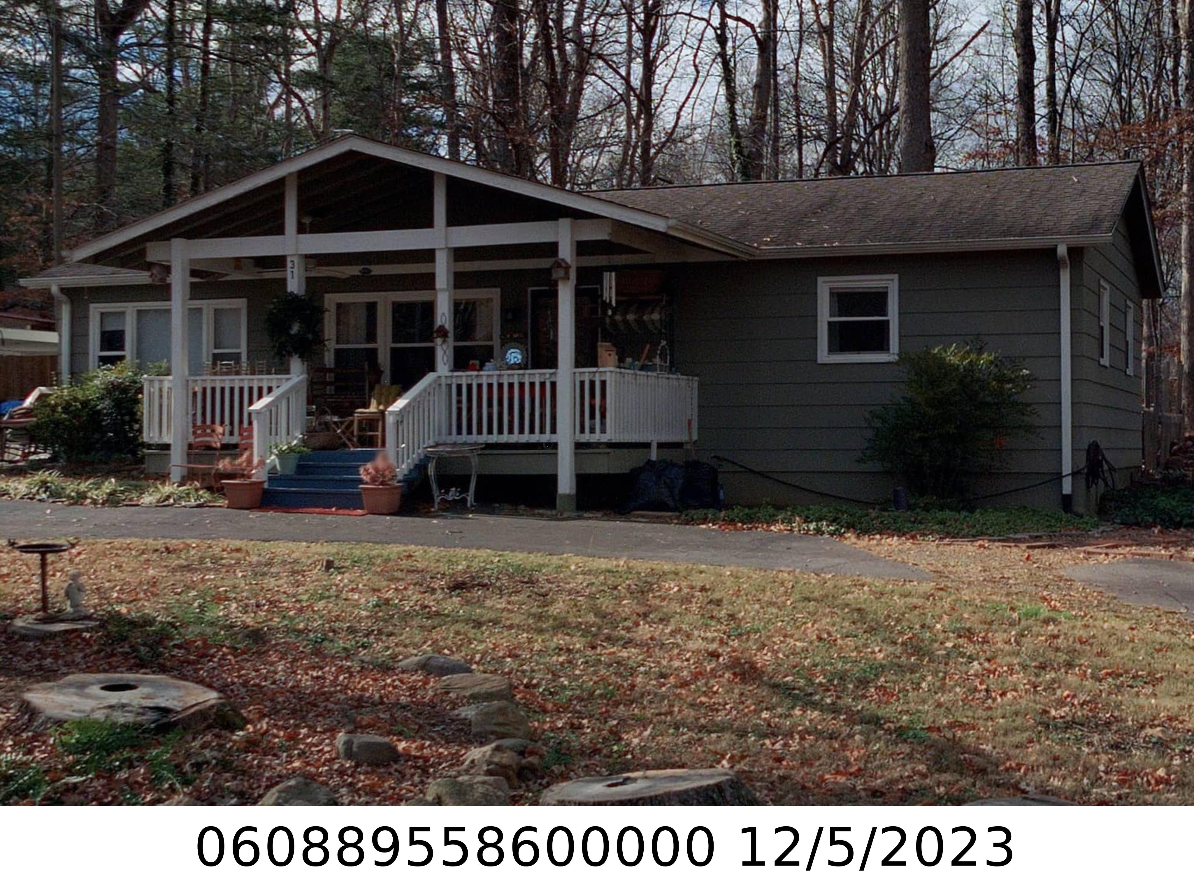 A picture of the property located at 31 FOREST LN, BLACK MOUNTAIN NC 28711.