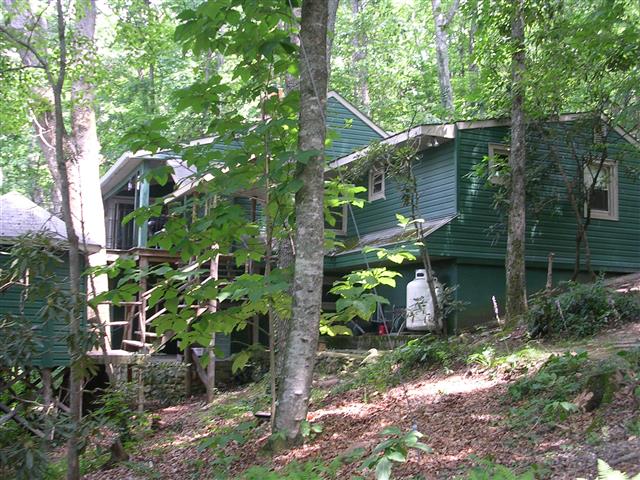 A picture of the property located at 160 HIGH TOP COLONY RD, BLACK MOUNTAIN NC 28711.