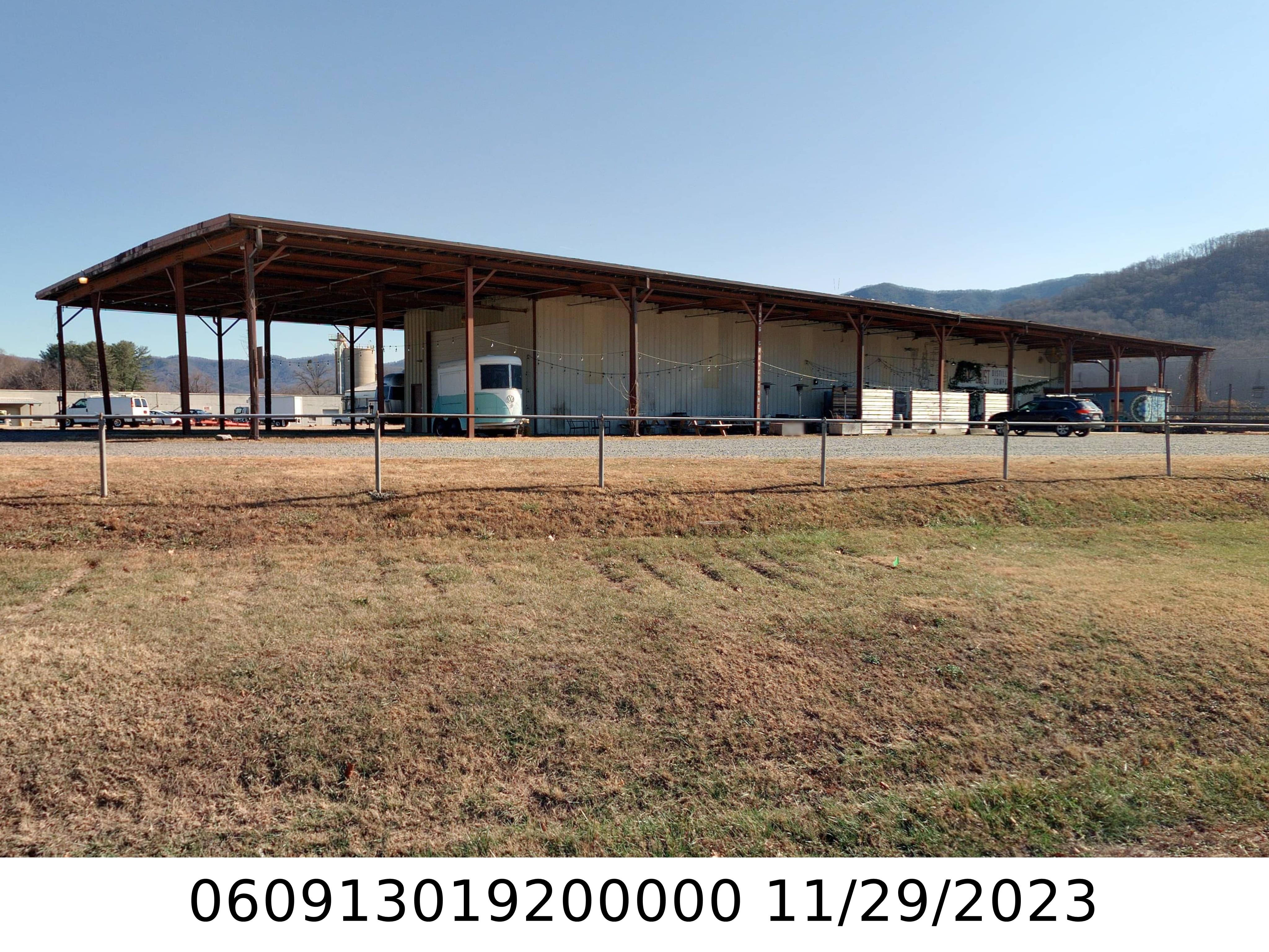 A picture of the property located at 1556 GROVESTONE RD, BLACK MOUNTAIN NC 28711.