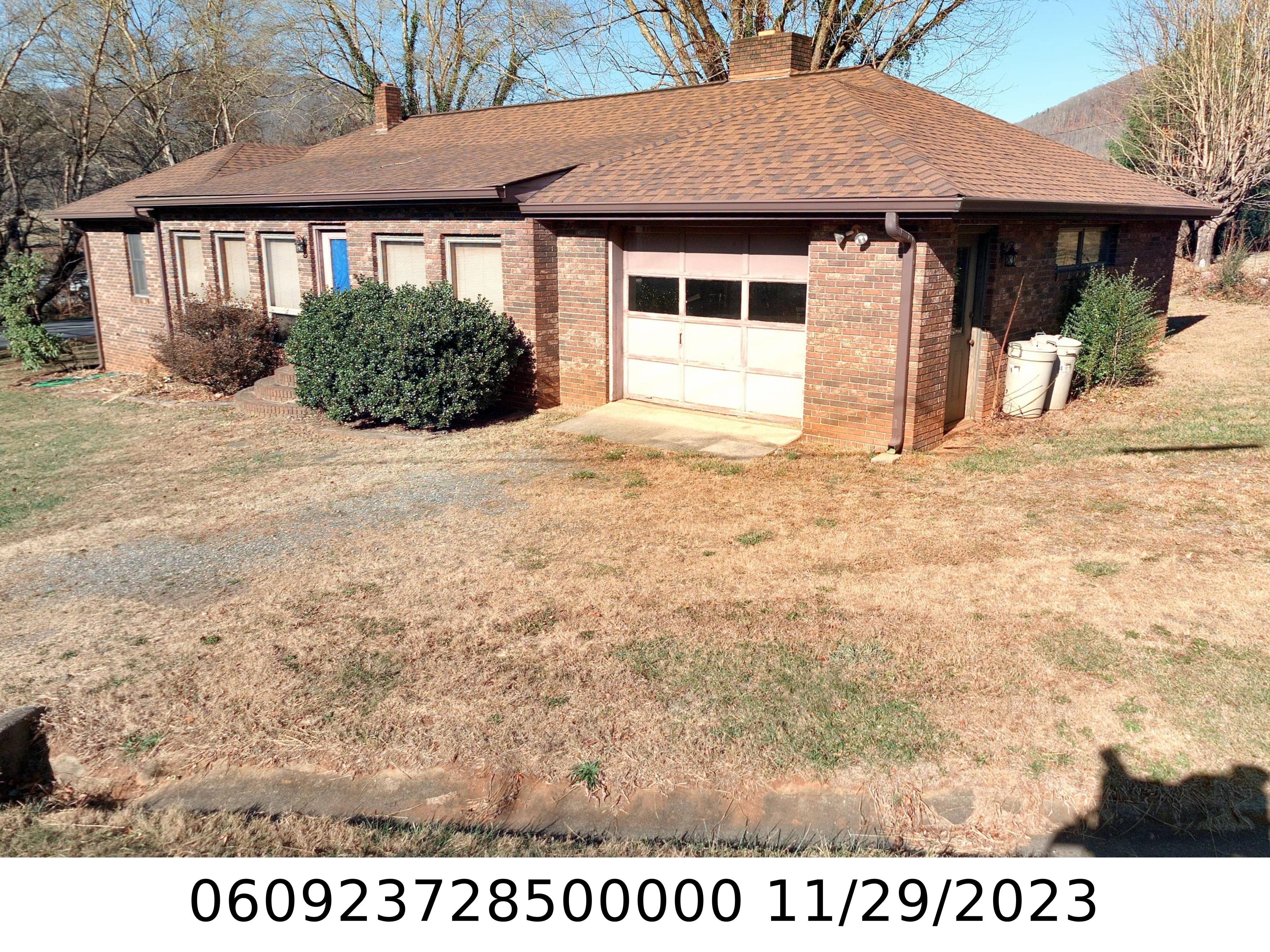 A picture of the property located at 71 PINE CIR, BLACK MOUNTAIN NC 28711.