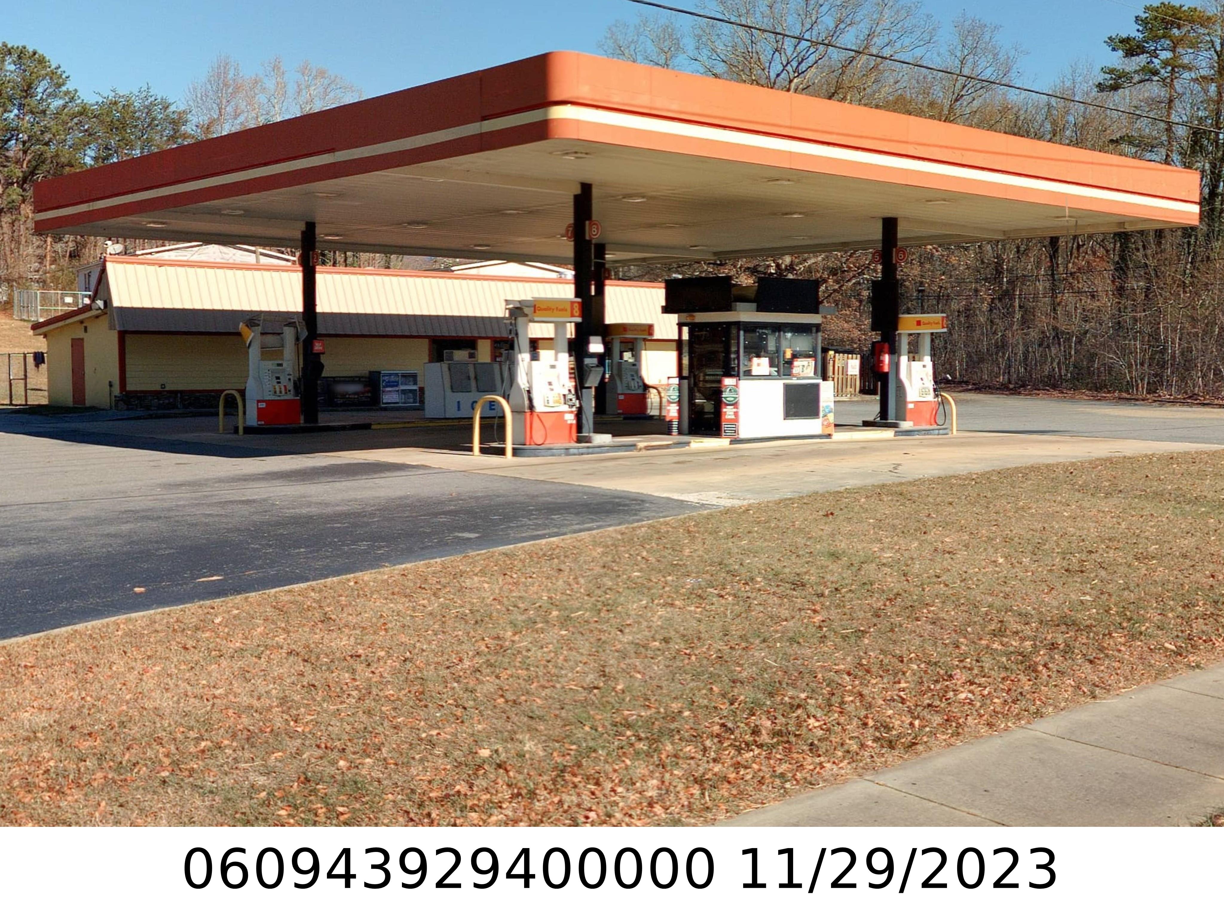 A picture of the property located at 12 SAMEERA DR, BLACK MOUNTAIN NC 28711.
