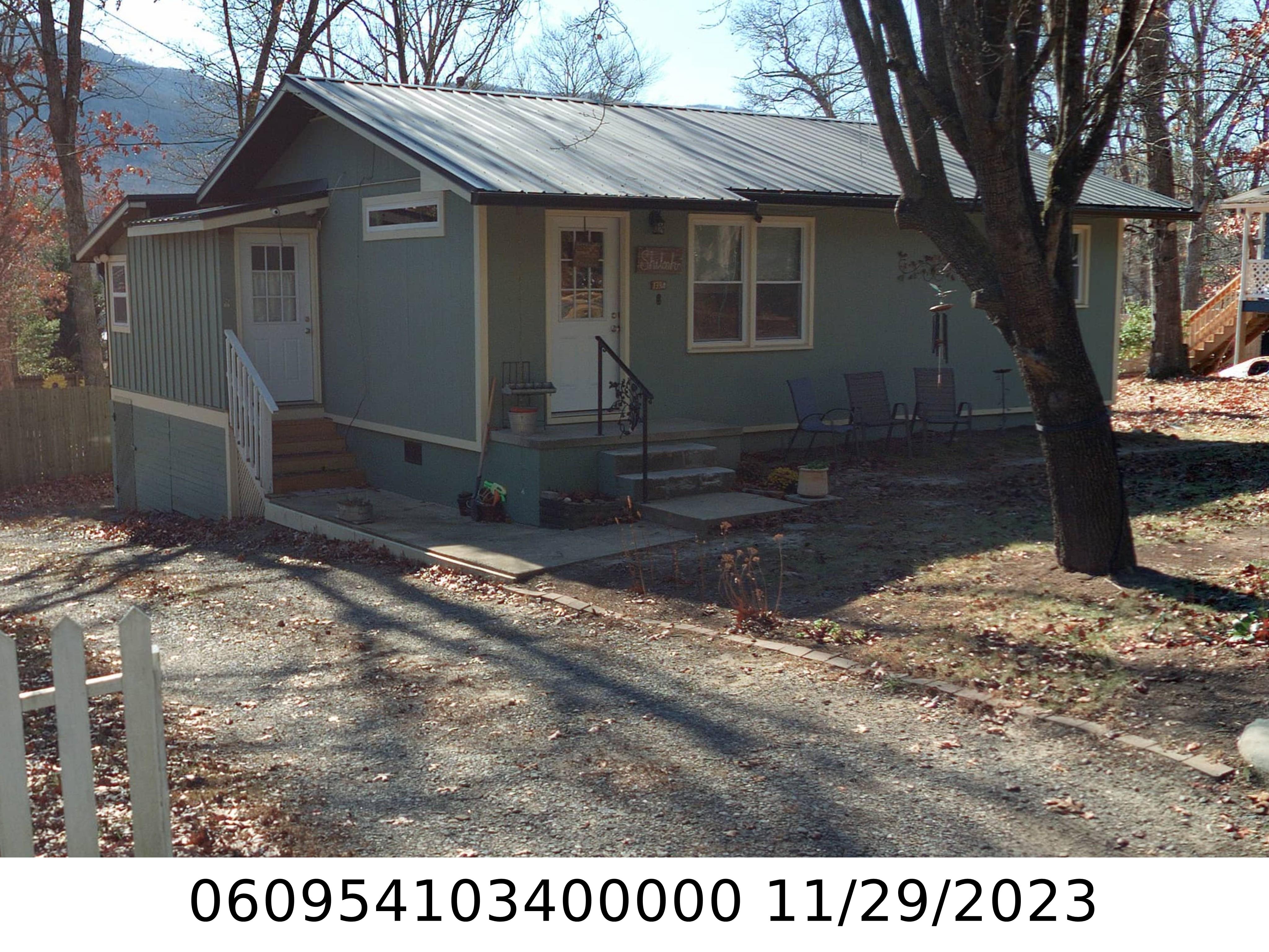 A picture of the property located at 139 TABERNACLE RD, BLACK MOUNTAIN NC 28711.