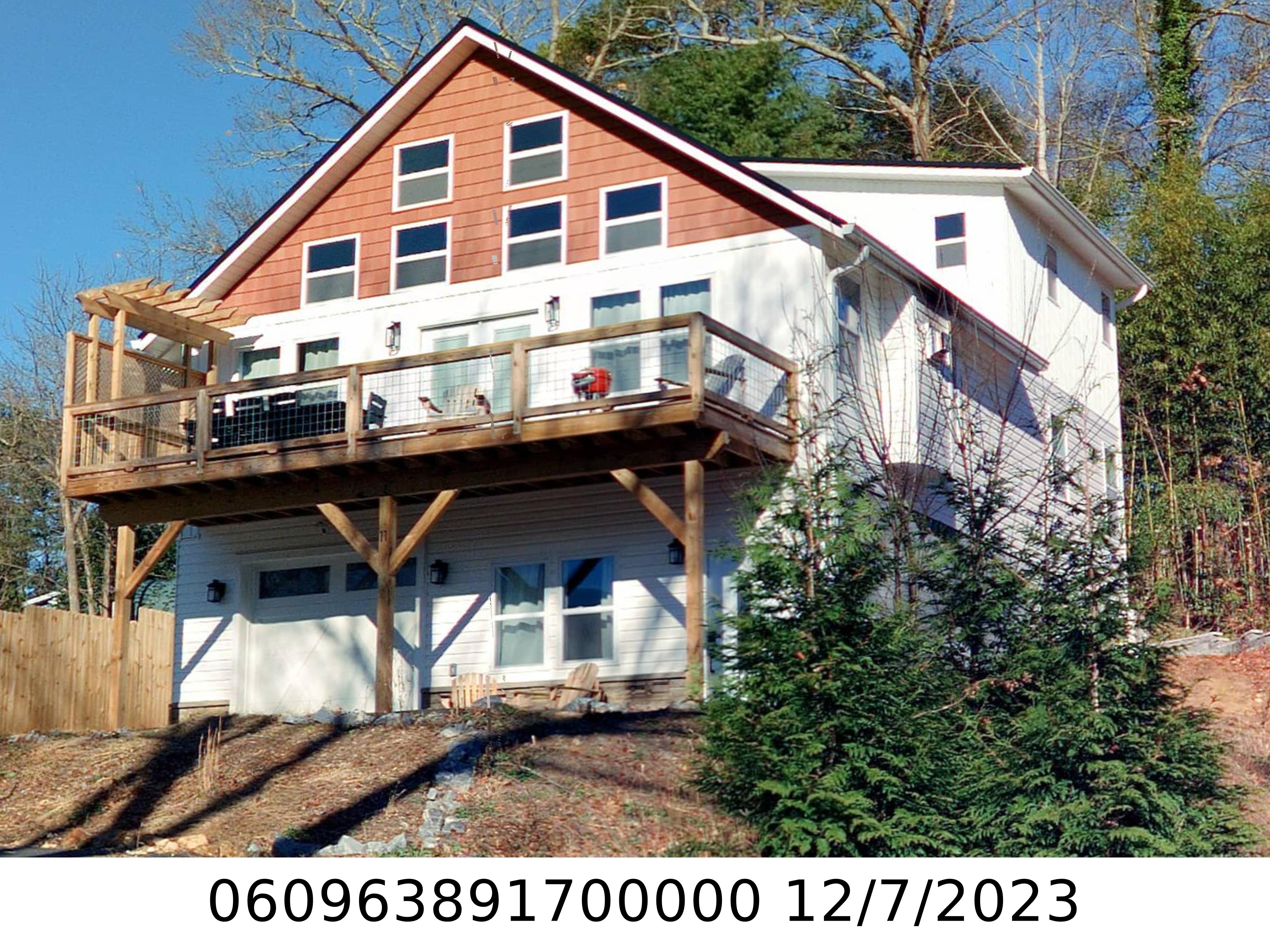 A picture of the property located at 11 SAXONS WALK WAY, BLACK MOUNTAIN NC 28711.