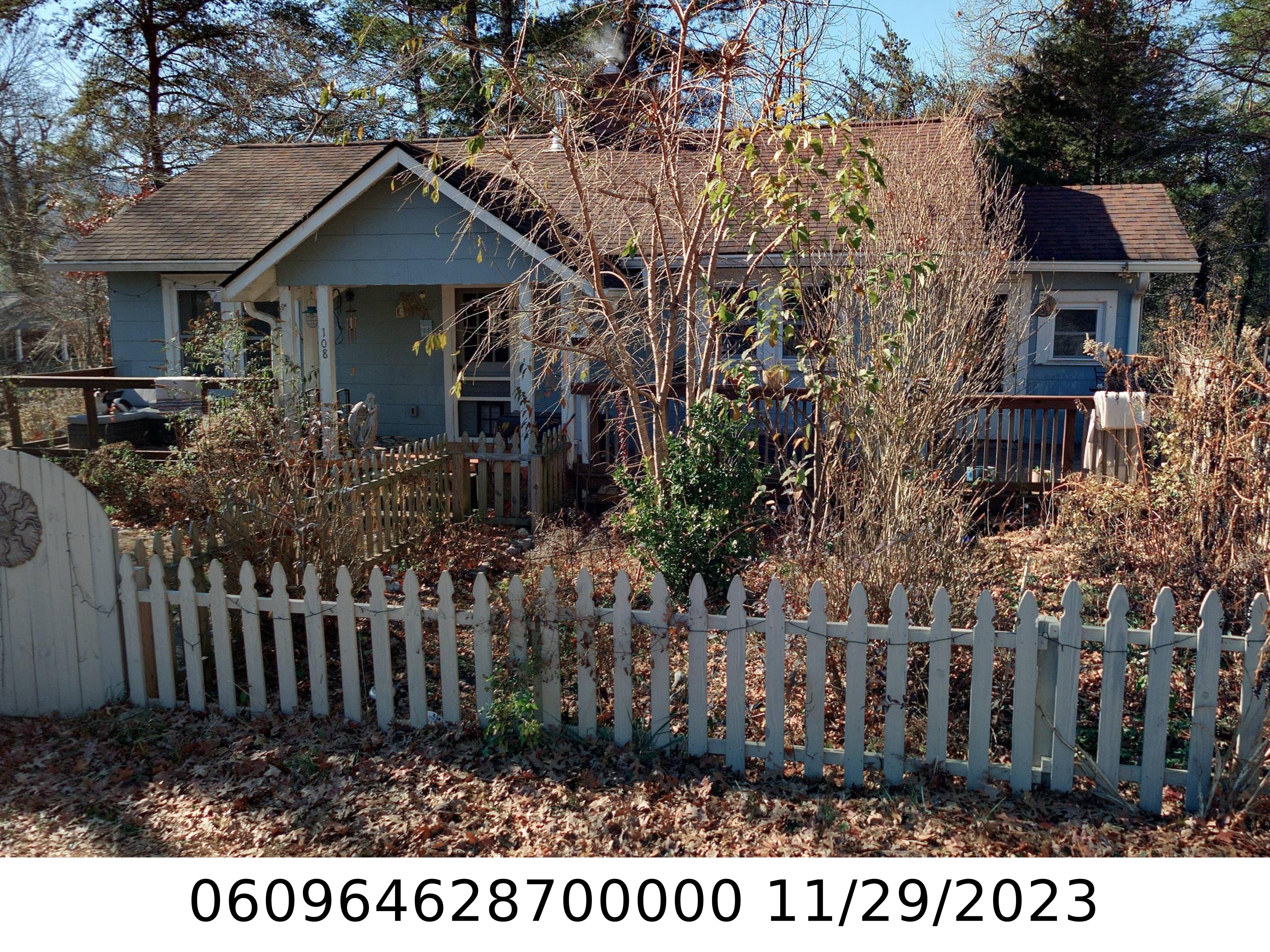 A picture of the property located at 108 TAYLOR ST, BLACK MOUNTAIN NC 28711.