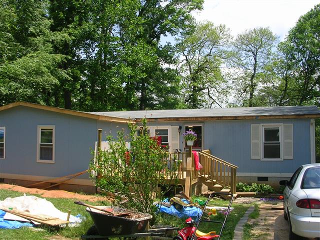 A picture of the property located at 15 SHADY KNOLL LN, BLACK MOUNTAIN NC 28711.